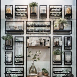 Wand Wijnrek Van Zwart Teakhout -Meubelverkoop d bodhi shelfmate black wandplank van zwart teakhout 04 2