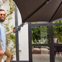 Zweefparasol Rond 9 Zweefparasol Rond -Meubelverkoop hartman shadowflex zweefparasol vierkant 350 cm antraciet 03 1