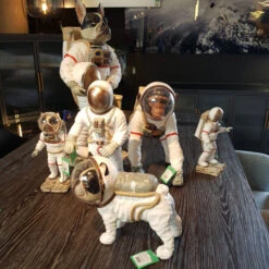 Ruimtevaarder Hond 9 Ruimtevaarder Hond -Meubelverkoop kare design space animals 01 1