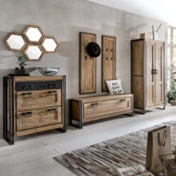 Houten Schoenenkast Met Zwart Metaal -Meubelverkoop lavis havel industiele wandkapstok van hout 03 1