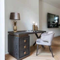 Zwart Design Bureau Met Goud -Meubelverkoop richmond interiors hunter zwart design bureau met goud 05