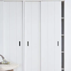 WOOOD Witte Kast Met Schuifdeuren -Meubelverkoop woood row witte opbergkast in grenen 04